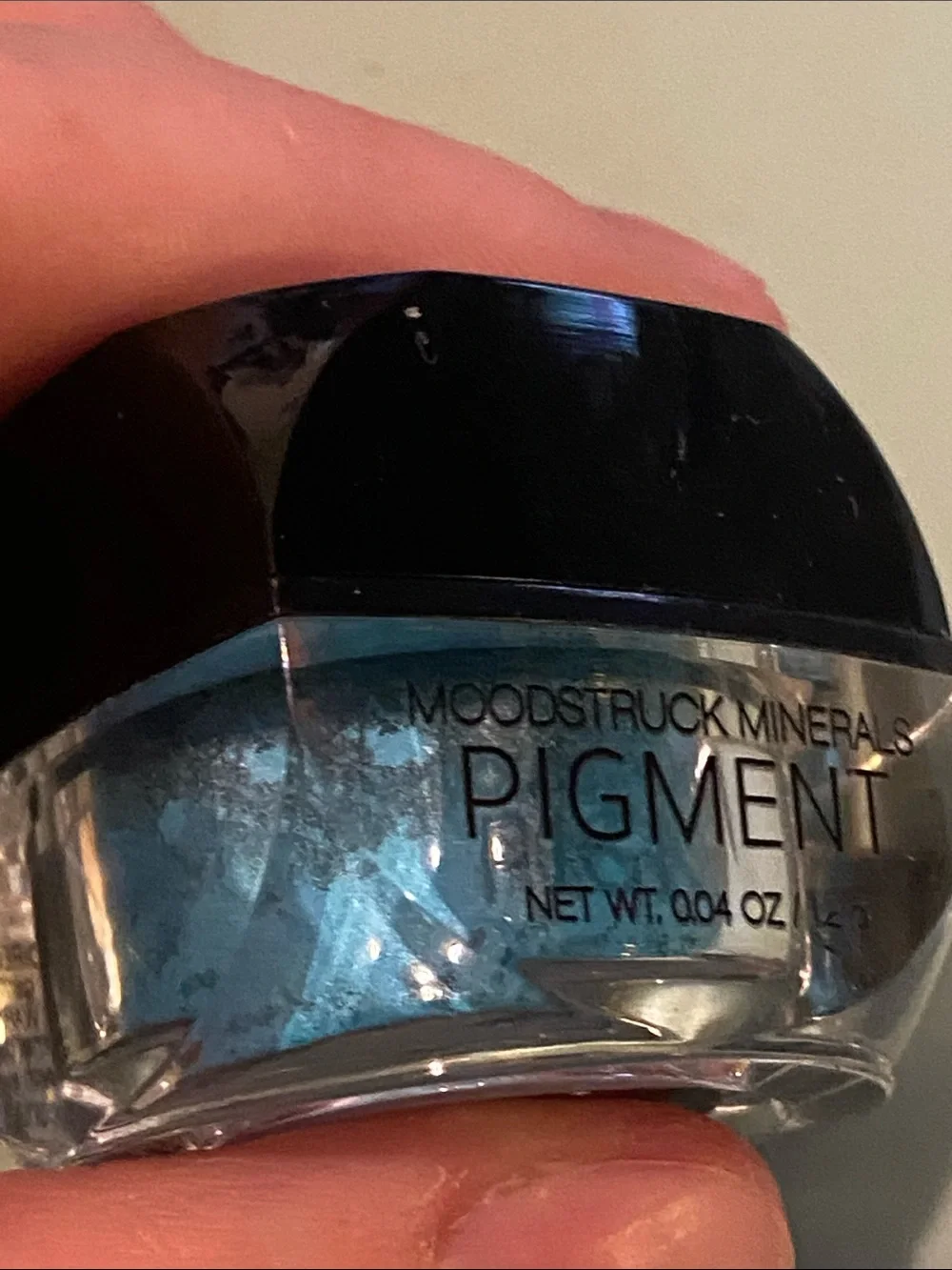 Younique Blue Pigment Loose Eyeshadow Heavenly